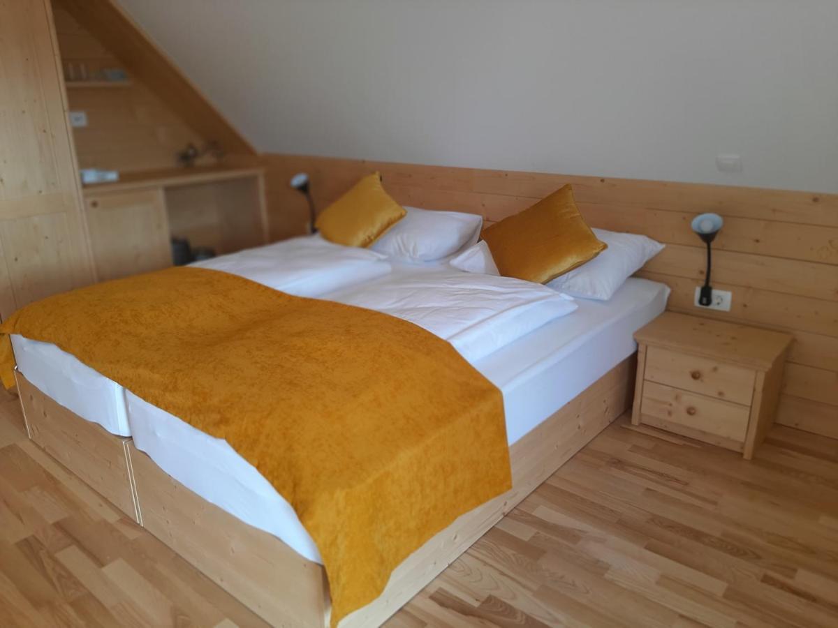 Rooms & Wine Lilek Шентиль Экстерьер фото